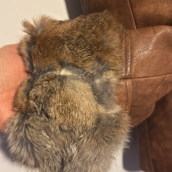 VINTAGE DANIER LEATHER JACKET WITH RABBIT FUR TRIMMING ON COLLAR AND CUFFS L - Picture 9 of 17